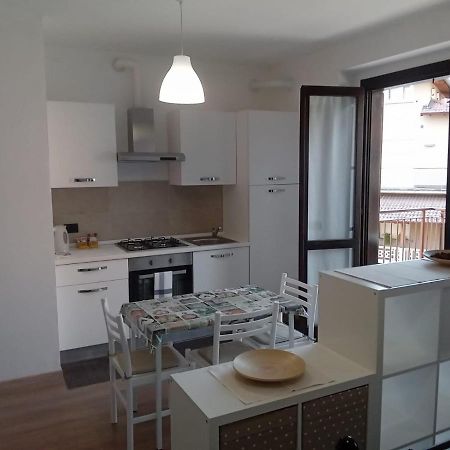 Casa Stefania 3 Apartment Mandello del Lario Luaran gambar
