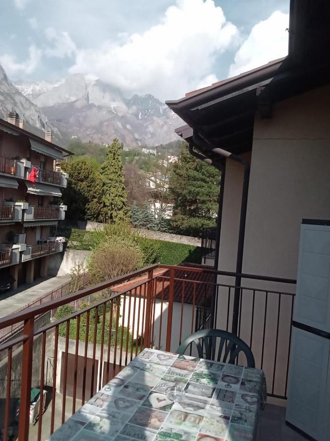 Casa Stefania 3 Apartment Mandello del Lario Luaran gambar