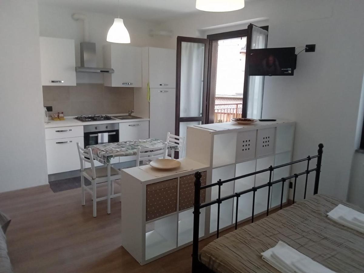 Casa Stefania 3 Apartment Mandello del Lario Luaran gambar