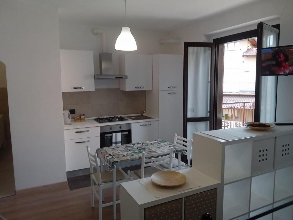 Casa Stefania 3 Apartment Mandello del Lario Luaran gambar