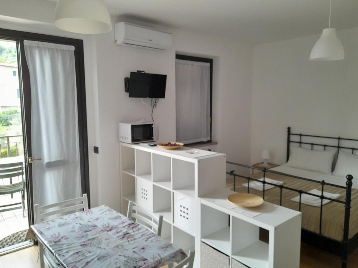 Casa Stefania 3 Apartment Mandello del Lario Luaran gambar